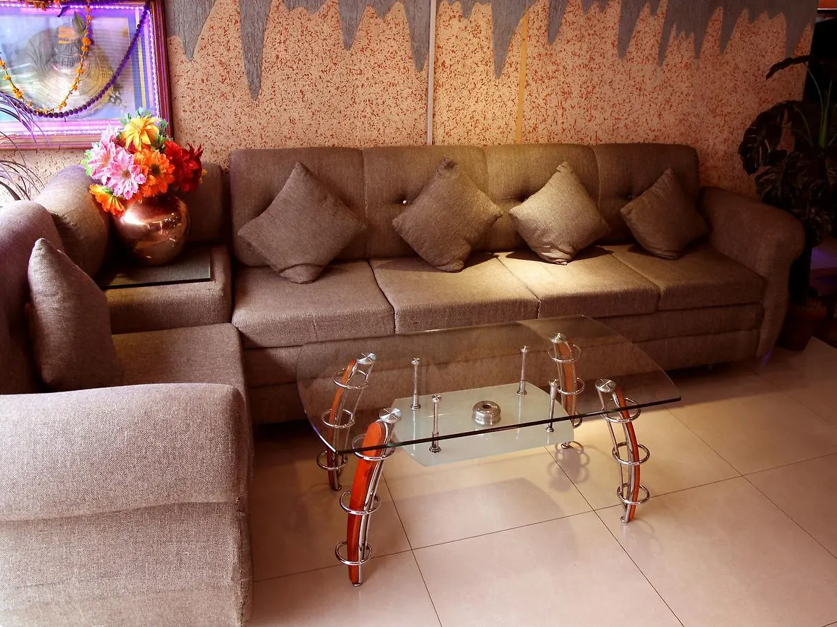 Hotel Lara India Varanasi