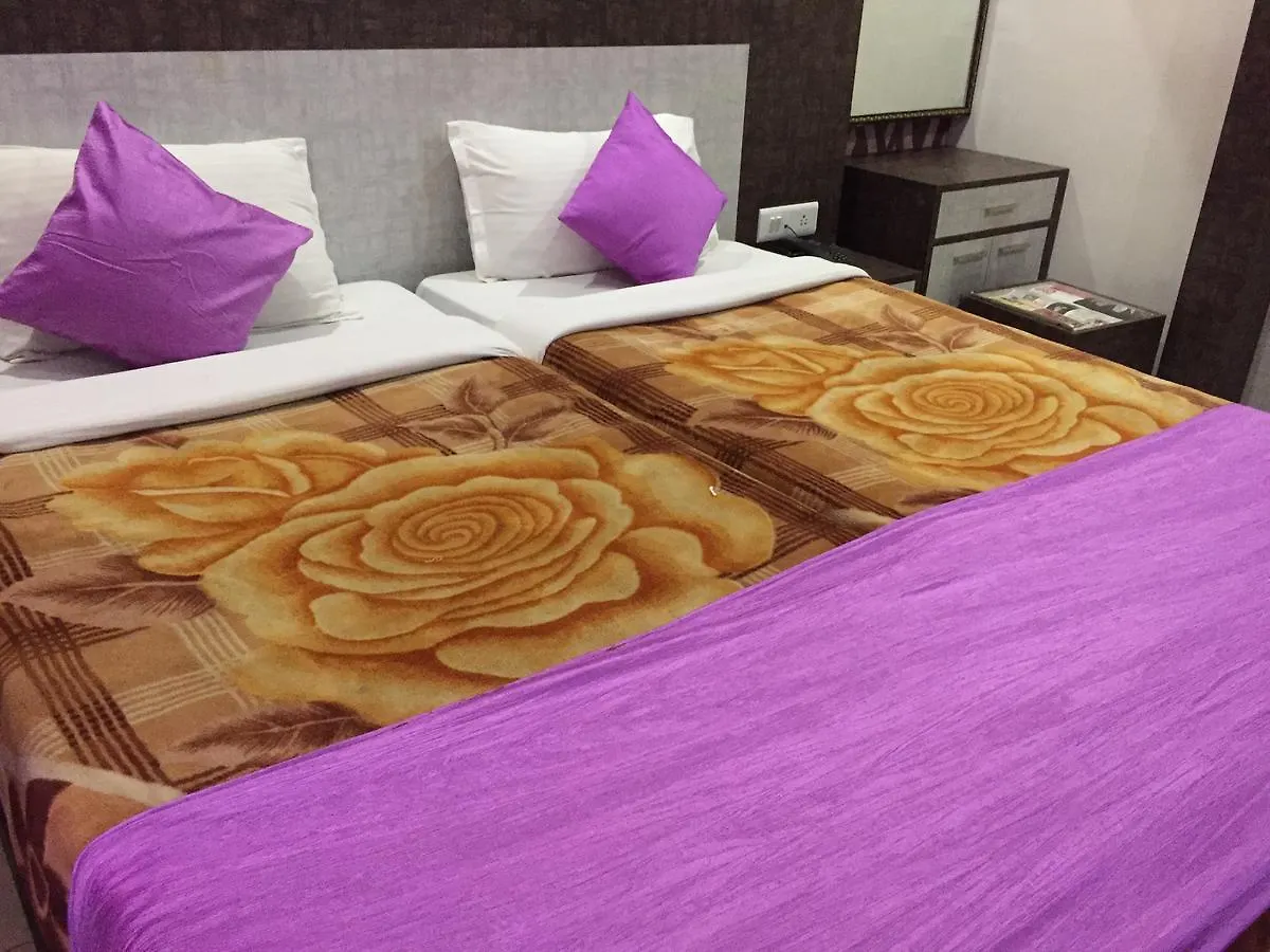Hotel Lara India Varanasi